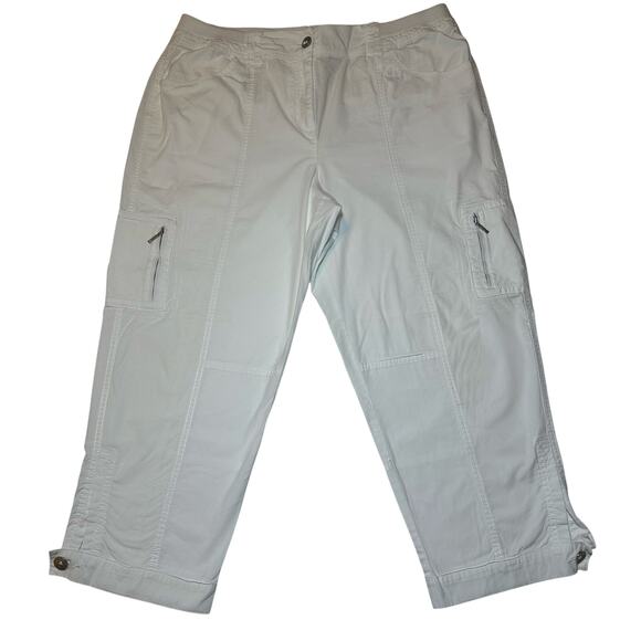 Chico's Pants - Chico’s White Cargo Capri's Pants Women’s Size 2 Crop US 12 Cotton Stretch